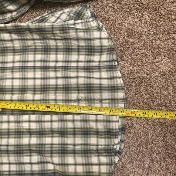 Guess long sleeved snap button down plaid shirt 2/15$ - Picture 5 of 16